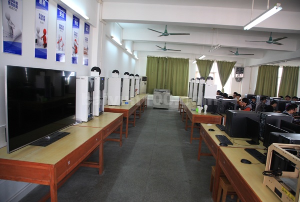 白云.捷和3D打印产学研中心