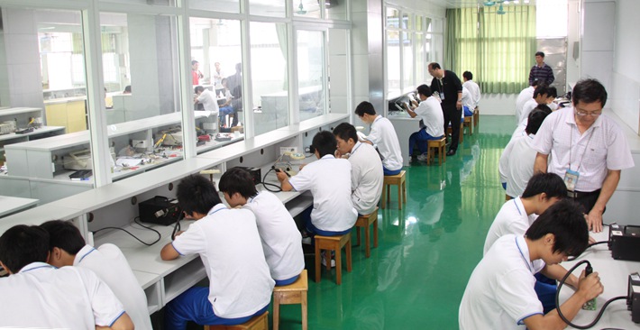 移动通信终端实训室专业拆焊室