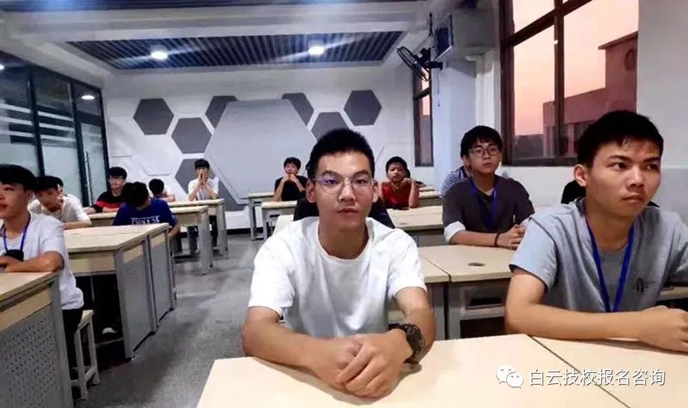 广州电竞专业学校-广州电子竞技学校2024年招生简章-广东技校排名网