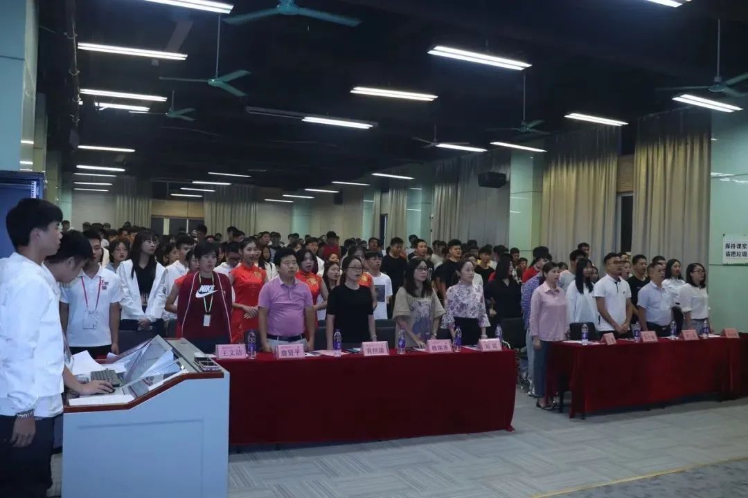 岭南现代技师学院信息技术学院学生活动