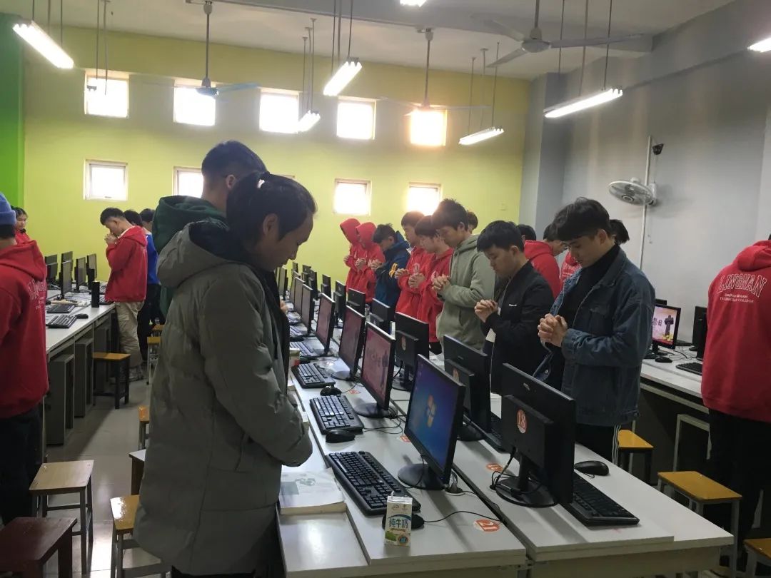 岭南现代技师学院信息技术学院学生活动
