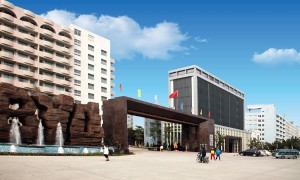 广州市白云工商技术学校优势多吗