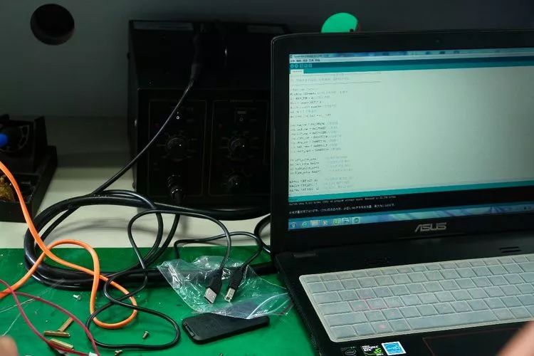 广州白云技校物联网教研室智能电子产品制作竞赛-广东技校排名网