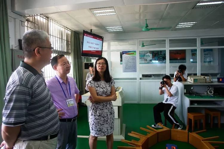 广州白云技校物联网教研室智能电子产品制作竞赛-广东技校排名网