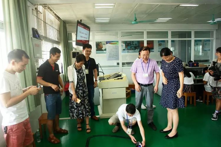 广州白云技校物联网教研室智能电子产品制作竞赛-广东技校排名网