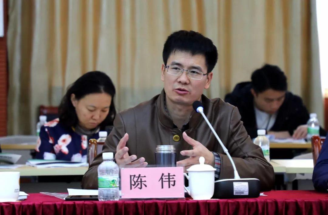 《广州技工院校毕业生就业质量调查（2015—2017届）》课题在广州工贸顺利通过结题评审