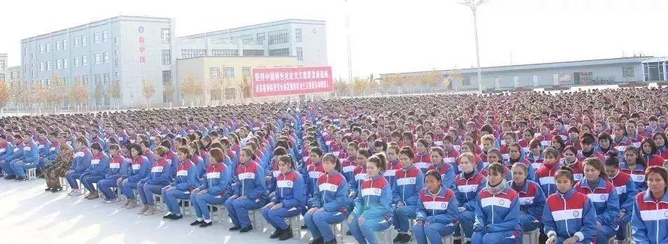广州轻工技师学院手绘图