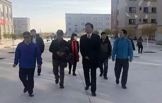 广州轻工技师学院手绘图