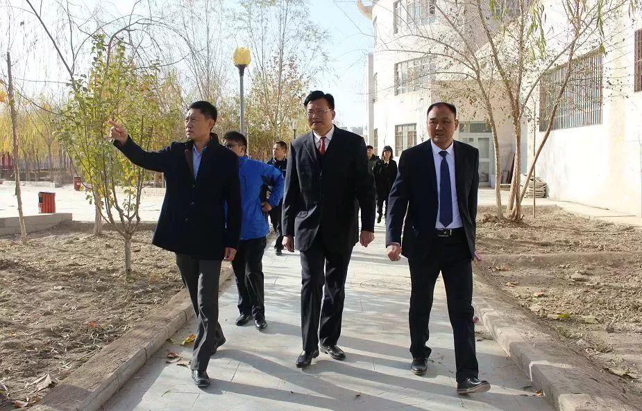 广州轻工技师学院手绘图