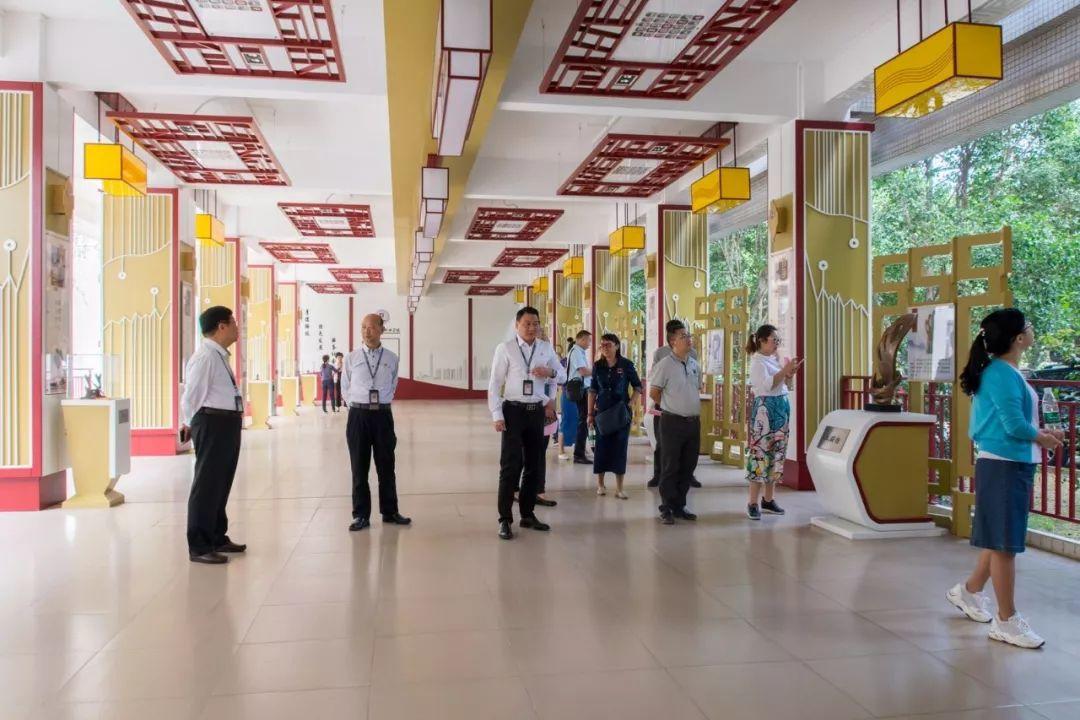 对口交流 携手发展——记都匀市中等职业学校到我校进行对口交流活动