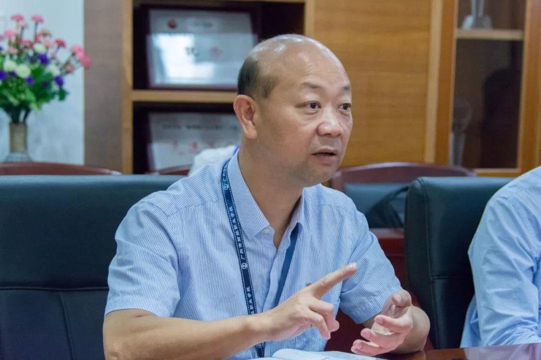 对口交流 携手发展——记都匀市中等职业学校到我校进行对口交流活动