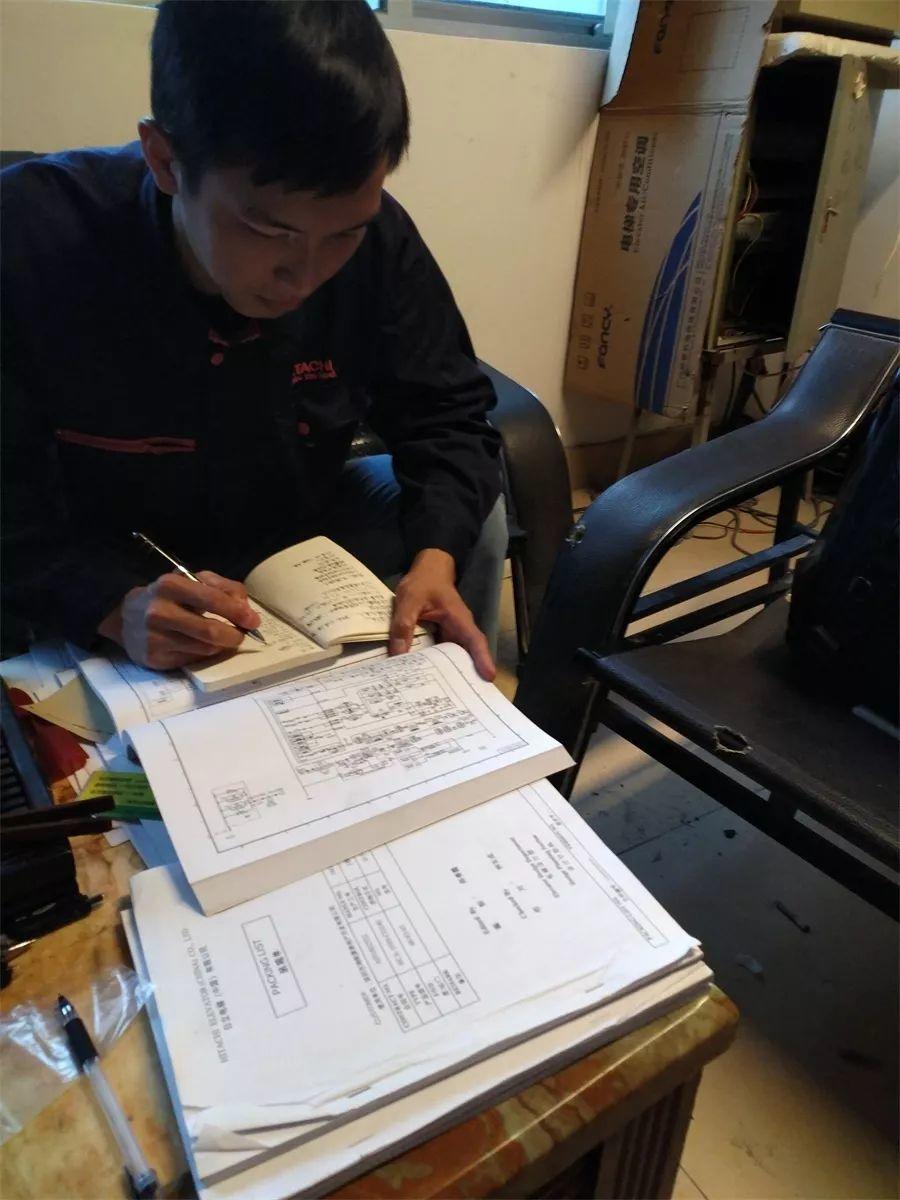 大学生回炉再造，走出更精彩的人生路——记机电装备产业系优秀学子张海灵昱