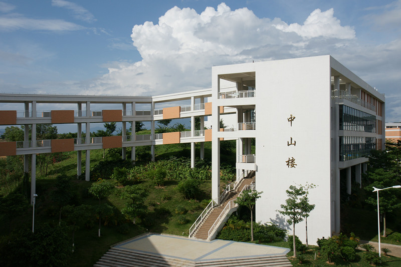 校园风光 ・您当前位置:・首 页 ・学校概况 ・校园风光