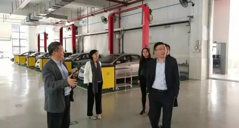 乘宝马快车，奔锦绣前程——我校与宝马合作跃上新台阶