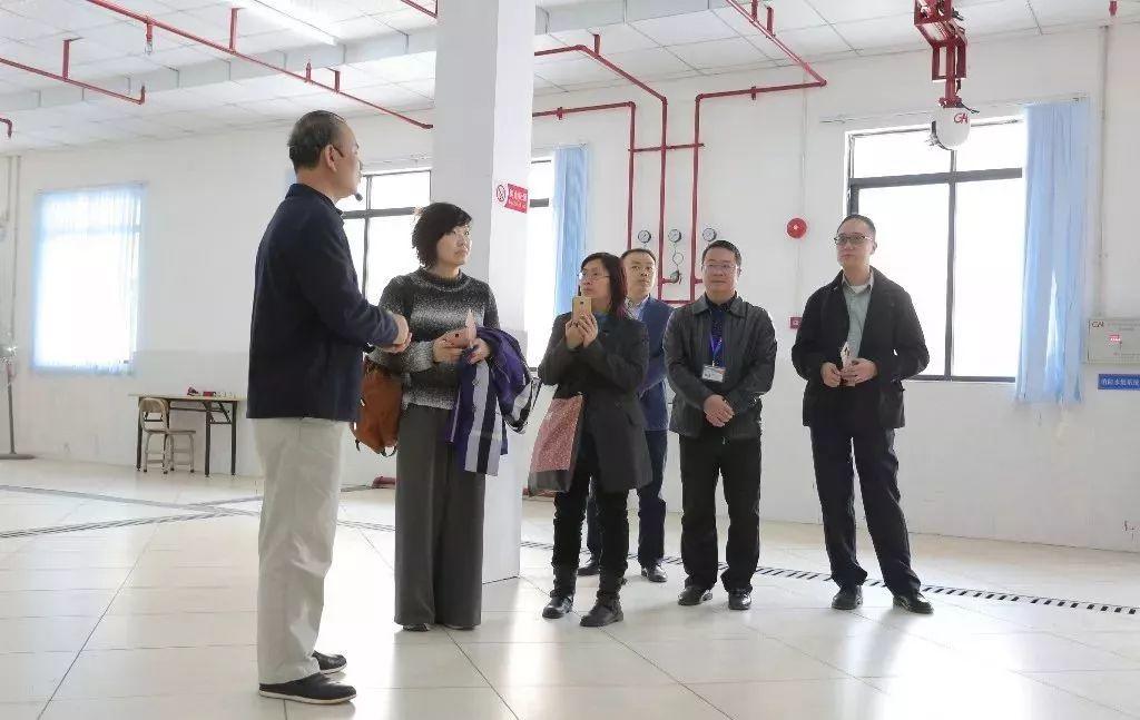 香港职业训练局学徒事务署莅临学院调研