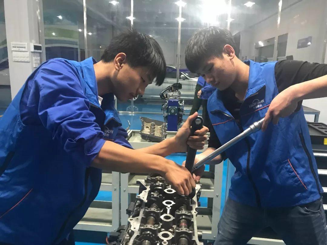 “中德诺浩高技能汽车人才培养项目全国师资培训基地”正式落户江门
