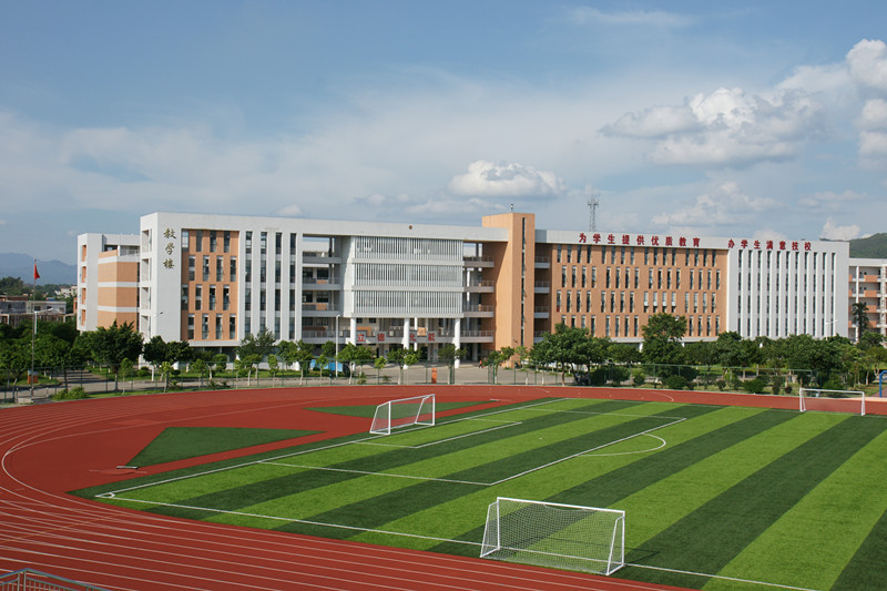 校园风光 ・您当前位置:・首 页 ・学校概况 ・校园风光