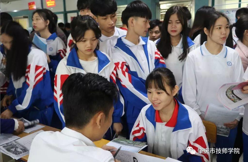 最后一届校园双选会顺利举办？是真的！