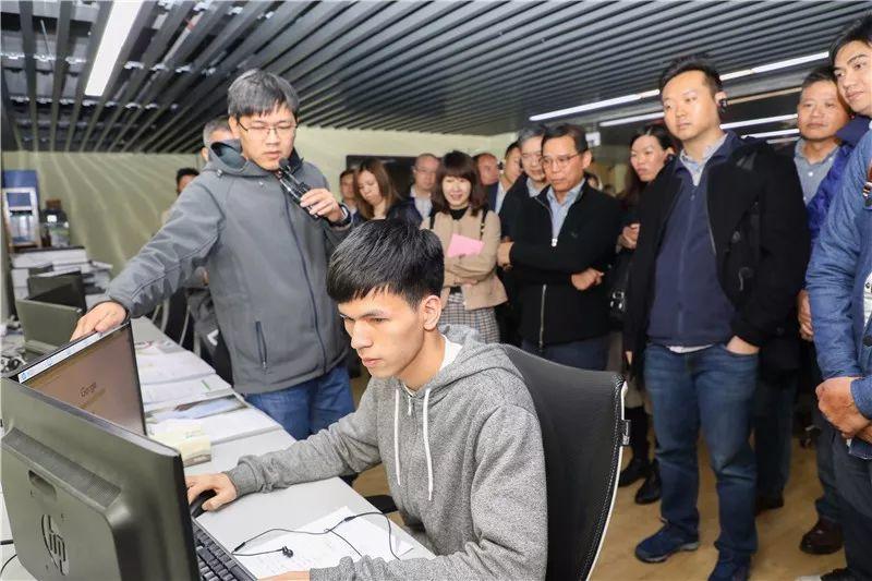“广州工贸好犀利！”——香港空调及冷冻商会陈紫鸣会长一行考察学院有感