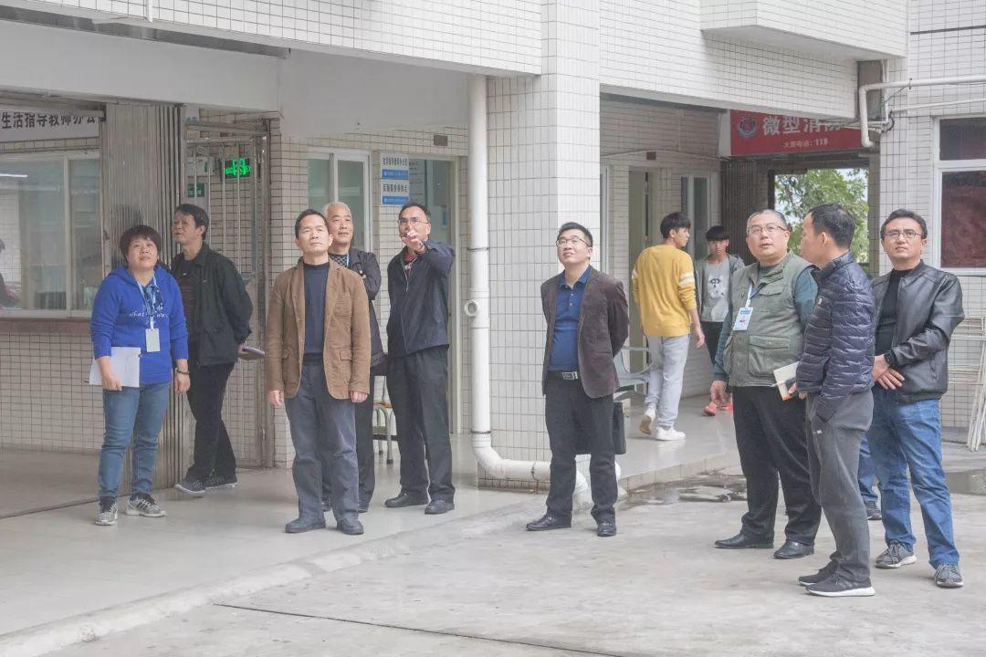 省人社厅安全检查组莅临我院开展校园安全检查
