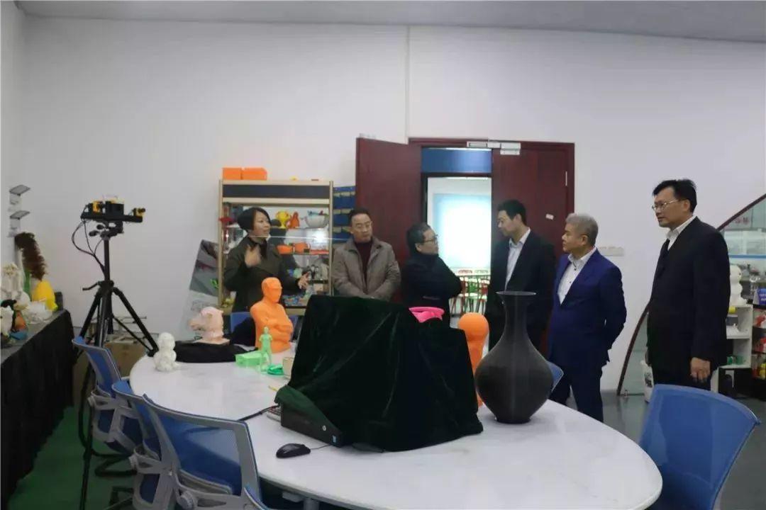 全力创建中德西门子国际学院 培养具有国际视野高技能人才——西门子（中国）有限公司吴永新执行副总裁一行莅临广东机械考察调研