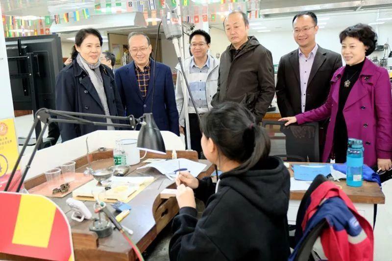 世赛征战烽火急 领导关怀暖人心
