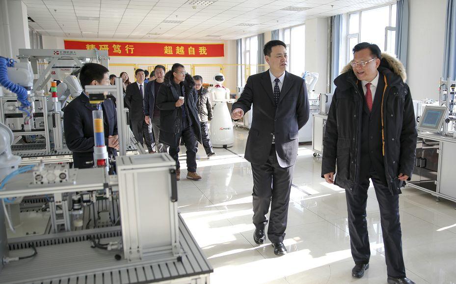 新时代新征程新使命 开启校际合作新模式——广东省机械技师学院与黑龙江技师学院在鸡西市隆重举行对口合作签约仪式