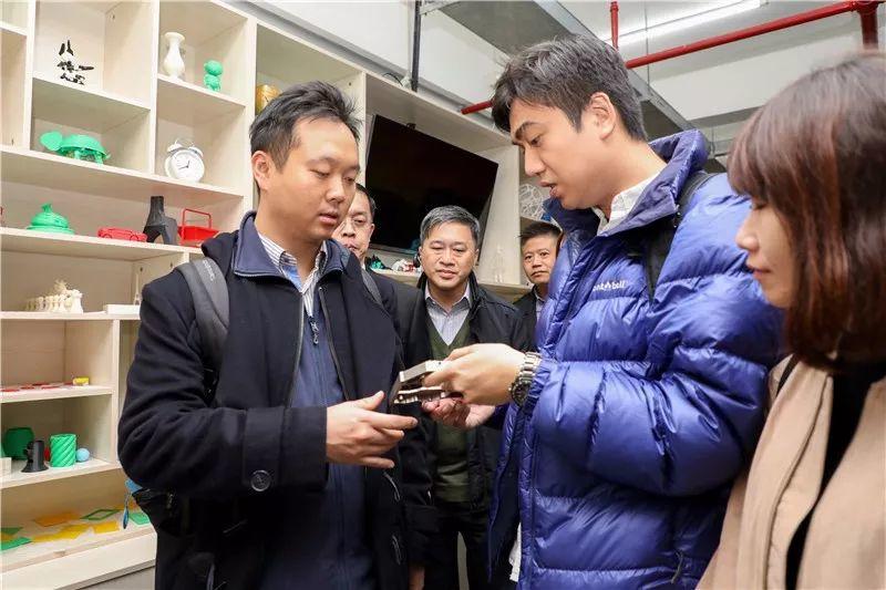 “广州工贸好犀利！”——香港空调及冷冻商会陈紫鸣会长一行考察学院有感
