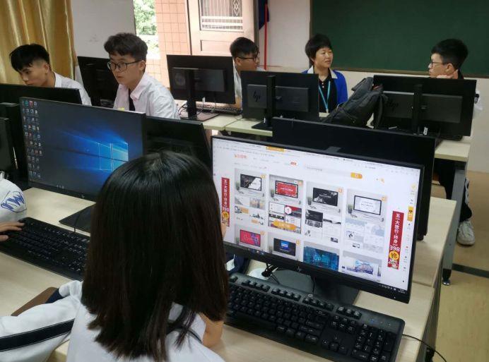 广州工贸技师学院开展主题班会听评课活动-广东技校排名网
