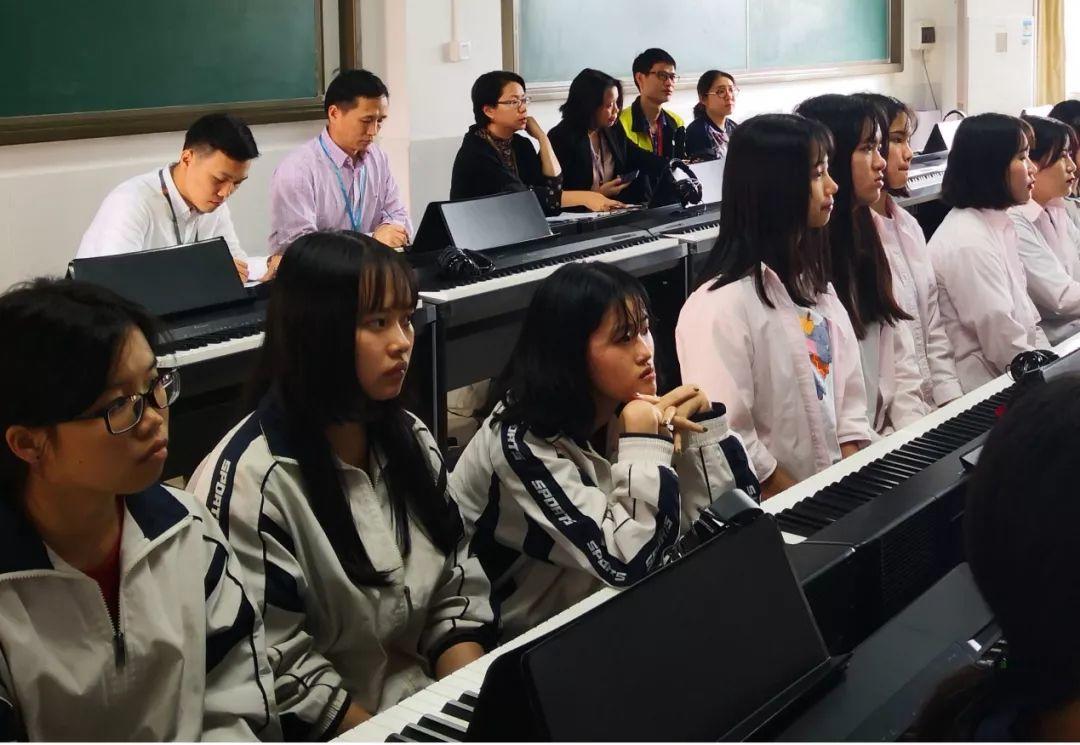 广州工贸技师学院开展主题班会听评课活动-广东技校排名网