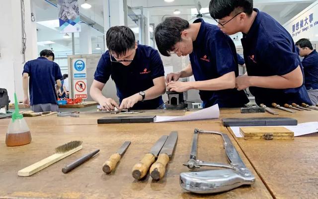 广州大专扩招情况如何-扩招全日制大专-广东技校排名网