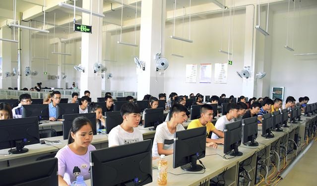 广州电子商务技术学校有哪些-广州学电商哪个学校最出名-广东技校排名网