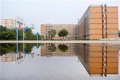 肇庆市汽车技工学校-广东技校排名网