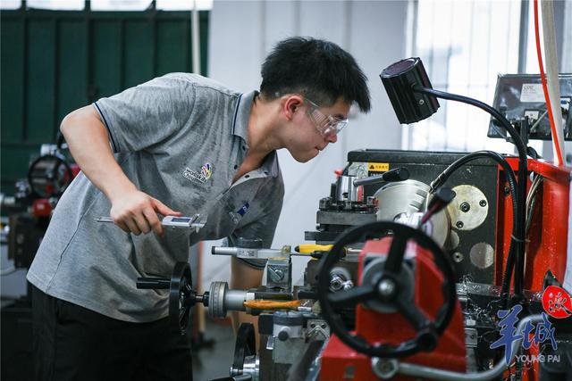 走出贫困家庭登上世界舞台，“广东技工”用技能帮他们改变命运-广东技校排名网