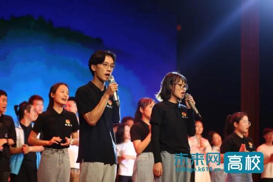 广州市白云工商技师学院举办社团嘉年华暨迎新晚会-广东技校排名网