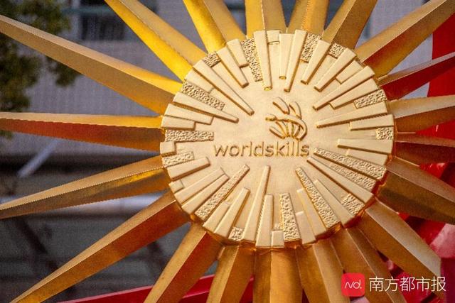 上届冠军当教练！广东省机械技师学院备战第46届世界技能大赛-广东技校排名网
