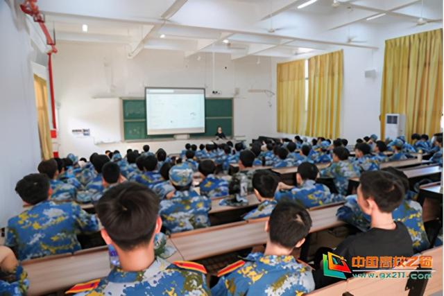 广州华南商贸职业学院开展2020级新生入学专业教育-广东技校排名网