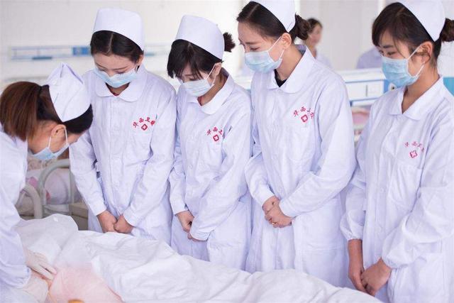 中职生想进医院工作,这些专业必选-广东技校排名网