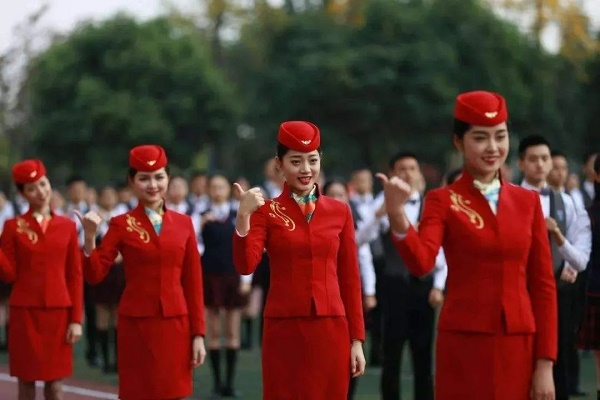 清远市航空服务职业技校选哪家-航空服务专业中专-广东技校排名网