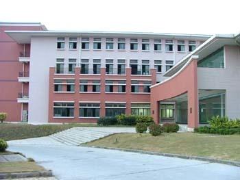 广东省石油化工职业技术学校学费多少-广东技校排名网