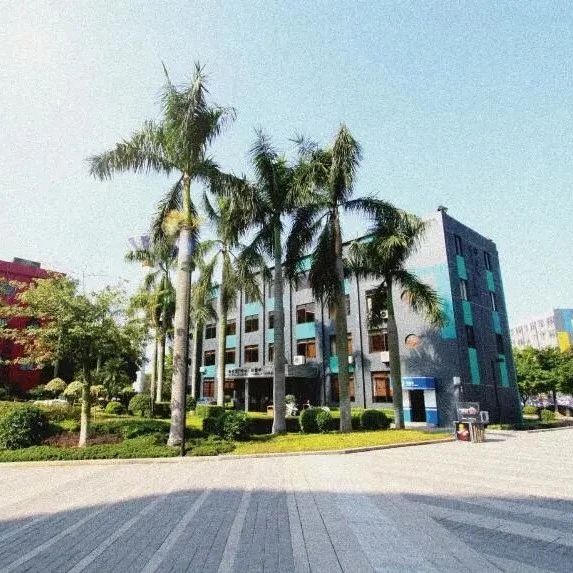 广东岭南现代技师学院分数线-广东技校排名网