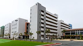广东华文航空艺术职业学校是公立还是私立-广东技校排名网