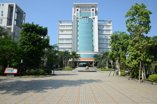 广州市轻工技师学院校风如何-广东技校排名网