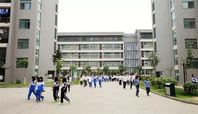佛山市高明区高级技工学校校园环境照片-广东技校排名网