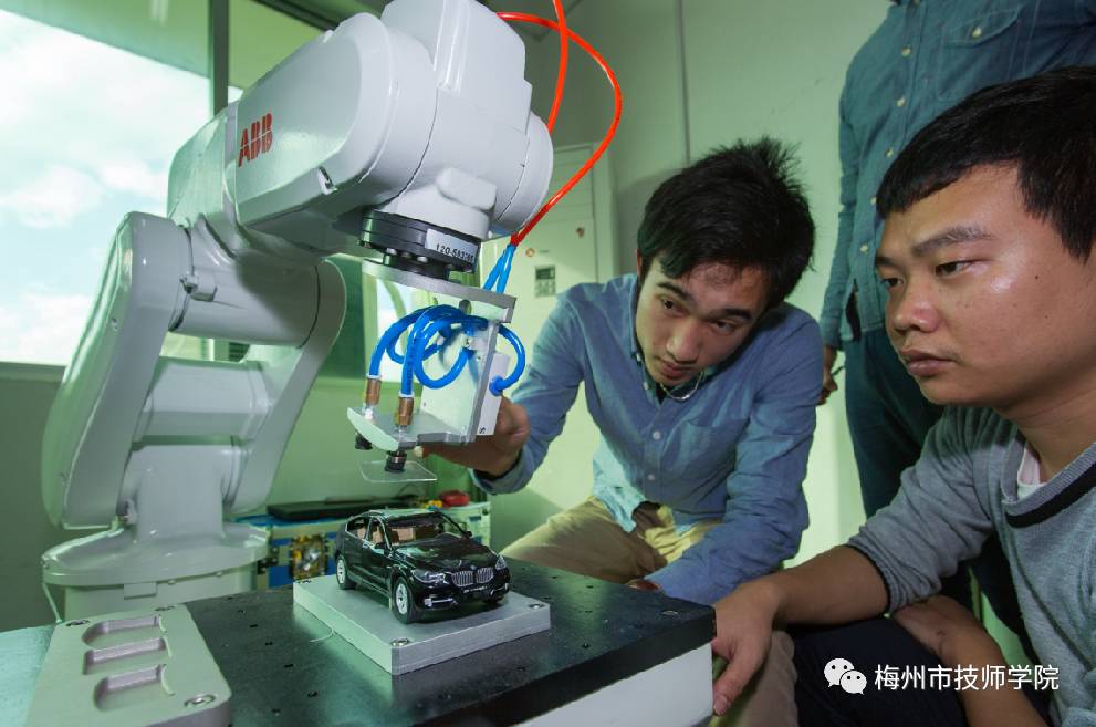 在梅州市技师学院读书是怎样的一种体验