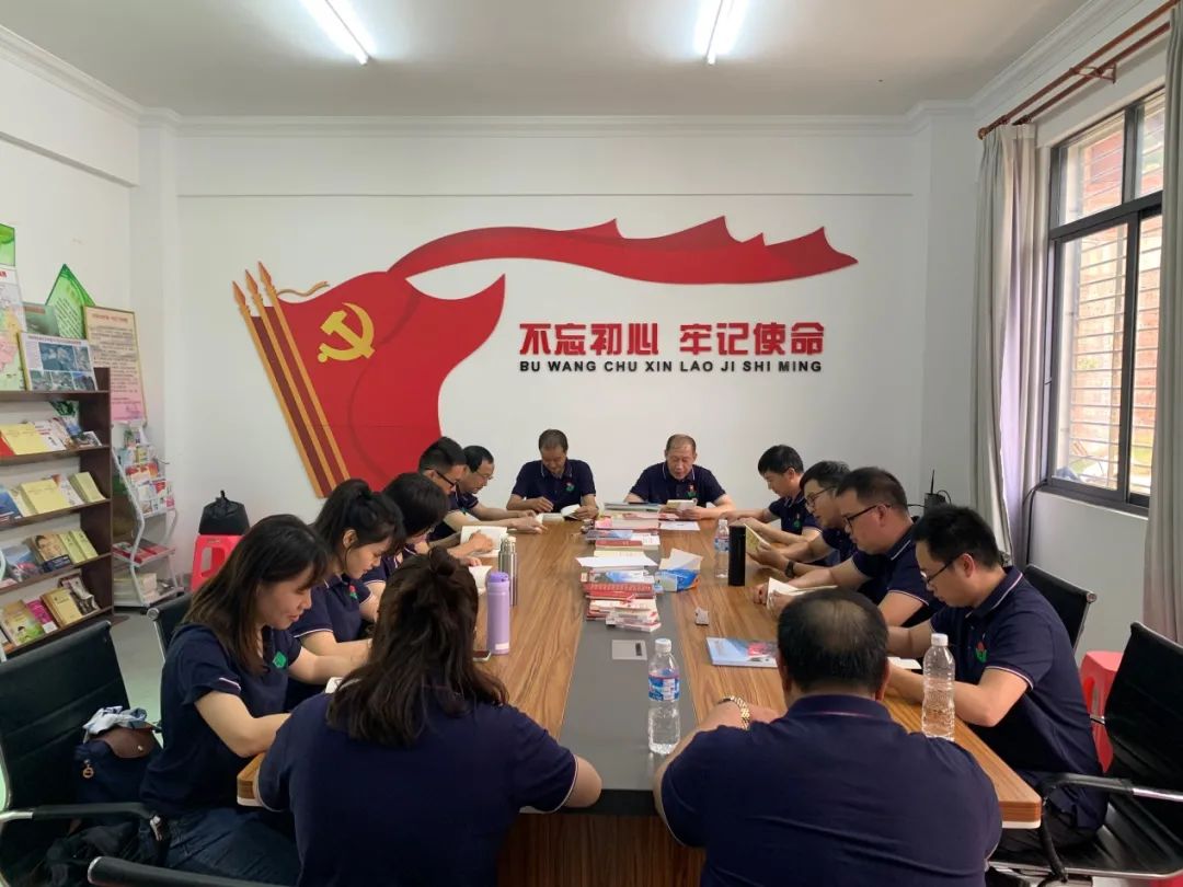 学党史悟思想 | 重走红军路 踏青学党史！梅州分校开展党史学习教育主题活动