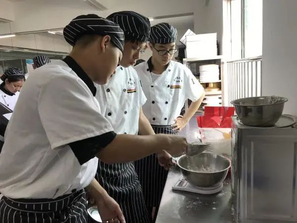 珠海市工贸技工学校——烹饪中西式面点（中技、高技）专业介绍