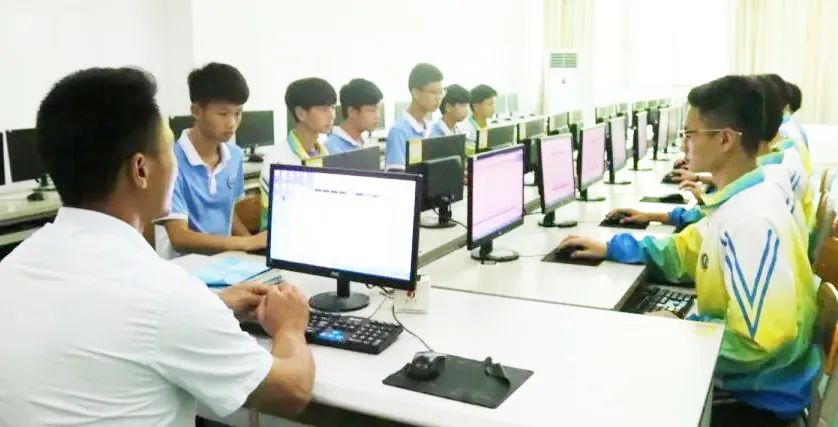 深圳跨境电子商务学校哪家好-广东技校排名网