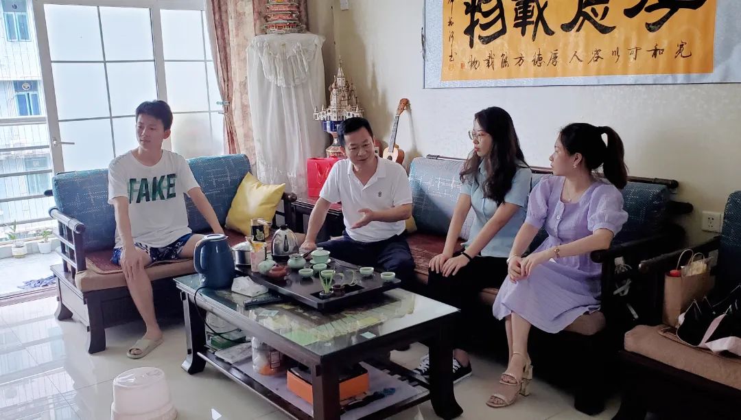 珠海南方爱迪技工学校——家校连心,与爱同行 我校行走在家访路上的温暖力量-广东技校排名网