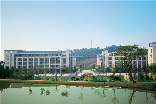 广东青年职业学院（附校园环境）-广东技校排名网